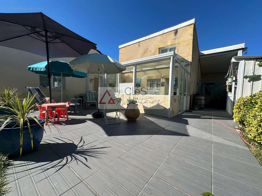 Maison en pierre de caractère   148 m2   Piscine   Jardin   Lestiac sur Garonne - photo 18