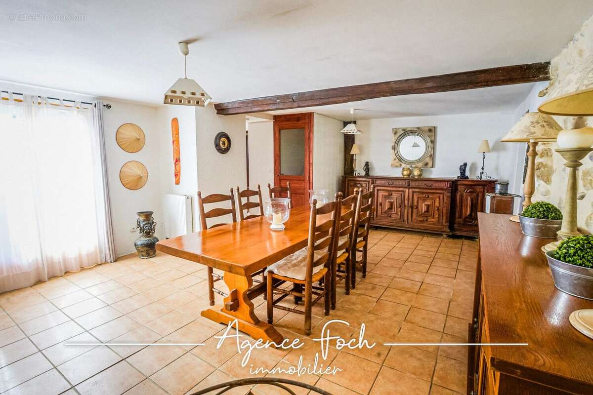 Maison à CASTELNAU-MAGNOAC