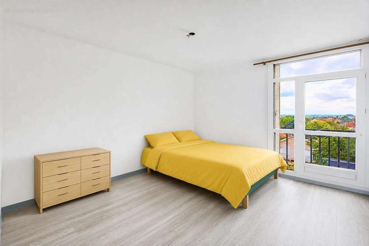 Appartement à RIS-ORANGIS