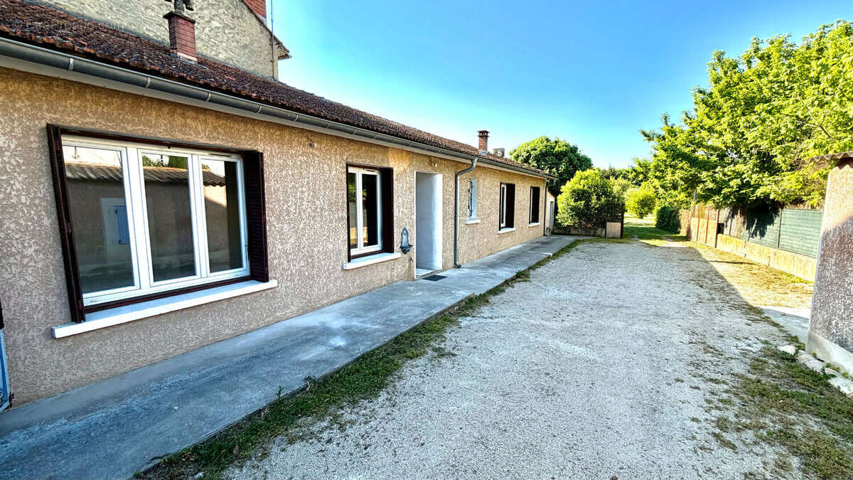 Maison à SARRIANS