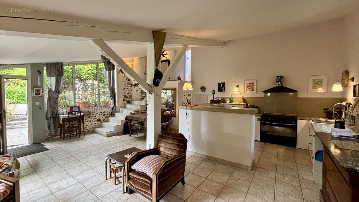 Maison à LORIOL-SUR-DROME