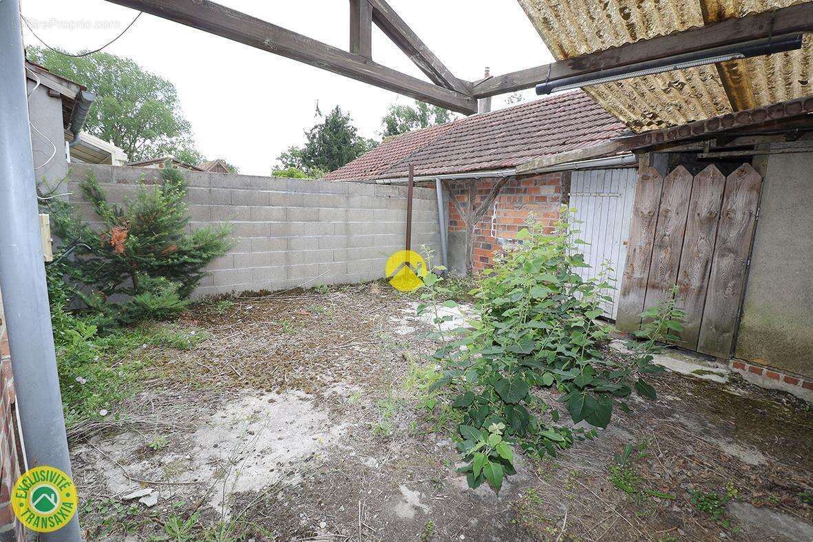 Maison à AUBIGNY-SUR-NERE