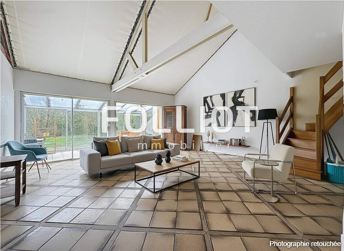 Appartement à DONVILLE-LES-BAINS