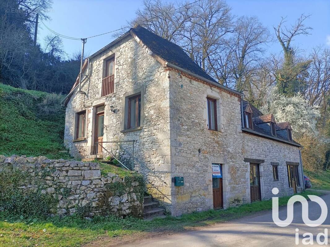 Photo 1 - Maison à MEYRONNE