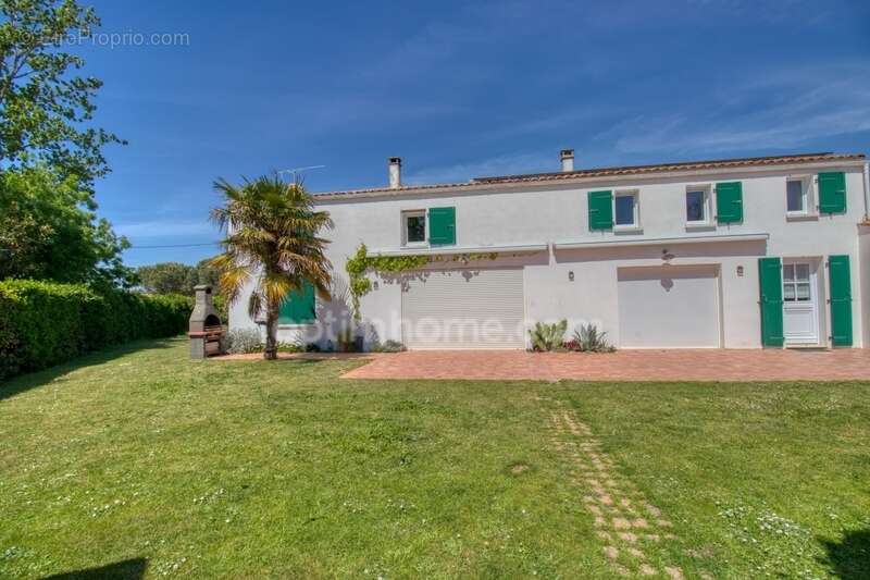 Maison familiale avec studios et garages – 180 m² habitables – Terrain de 1300 m² – Saint-Pierre d’Oléron - photo 6