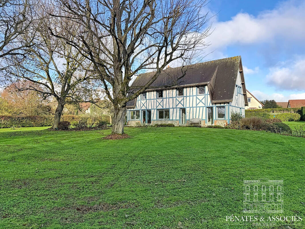 Maison à SAINT-JACQUES-SUR-DARNETAL