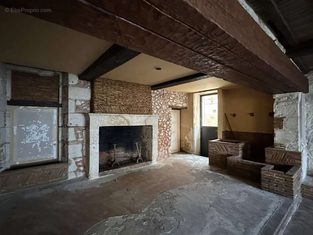 Ancien commerce à vendre, avec possibilités de faire des appartements - photo 14