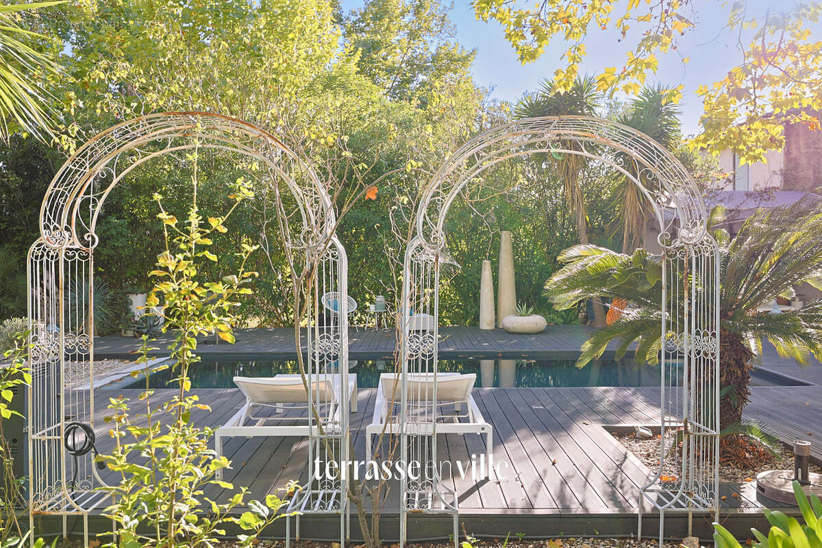 Appartement à LA CRAU