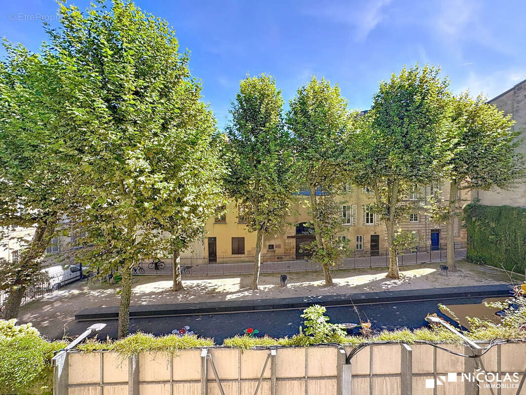 Appartement à BORDEAUX