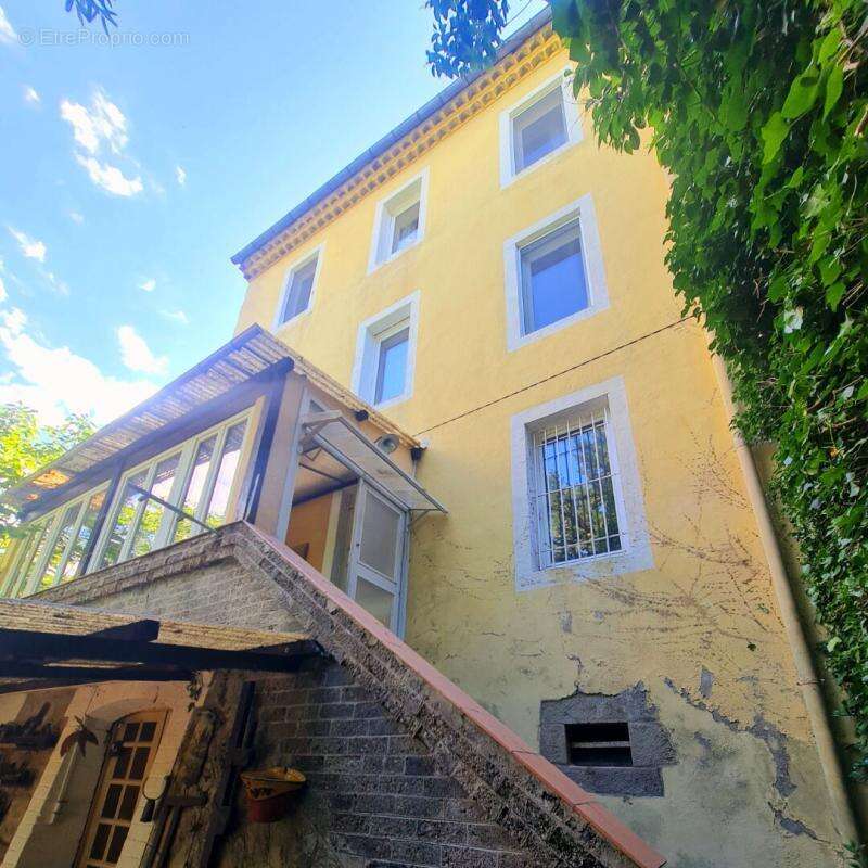 Maison à LES SALLES-DU-GARDON