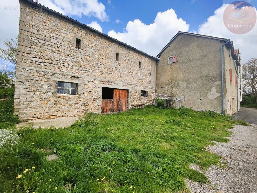 Ancien corps de ferme à rénover - photo 12