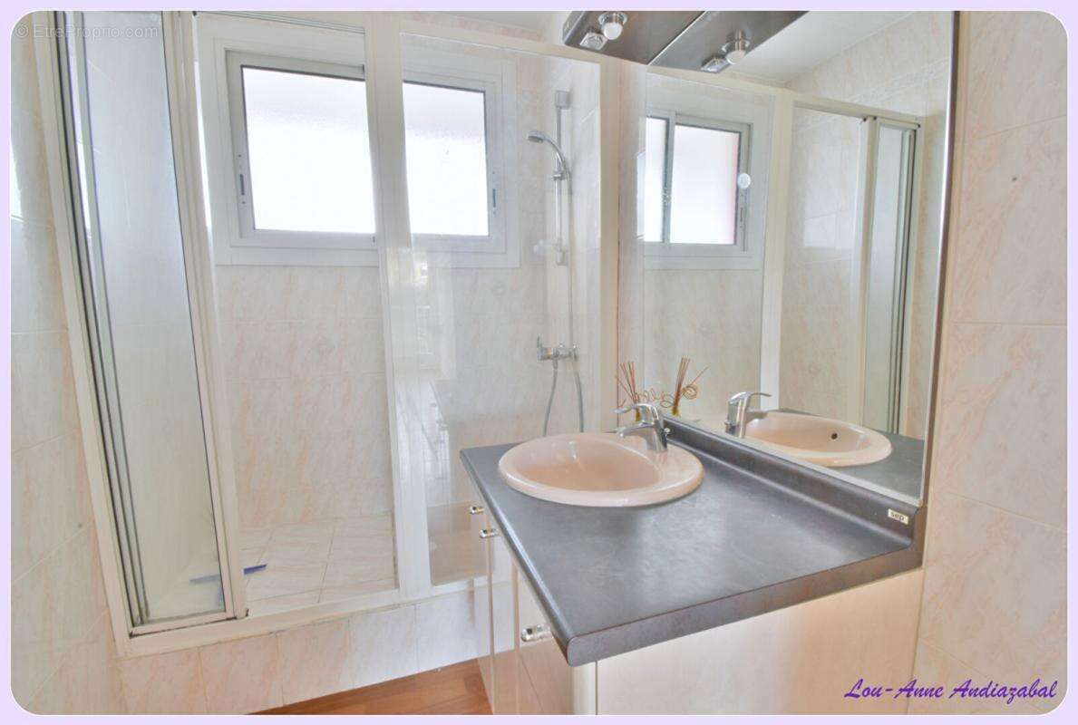 Appartement à BILLERE