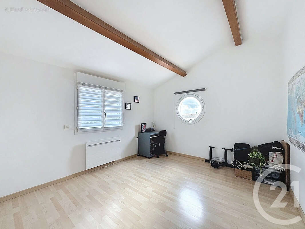 Maison à VILLEVEYRAC