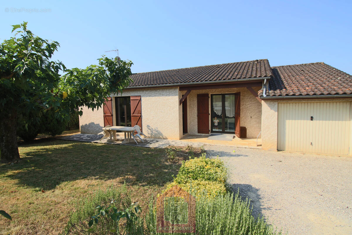 Maison à PRAYSSAC