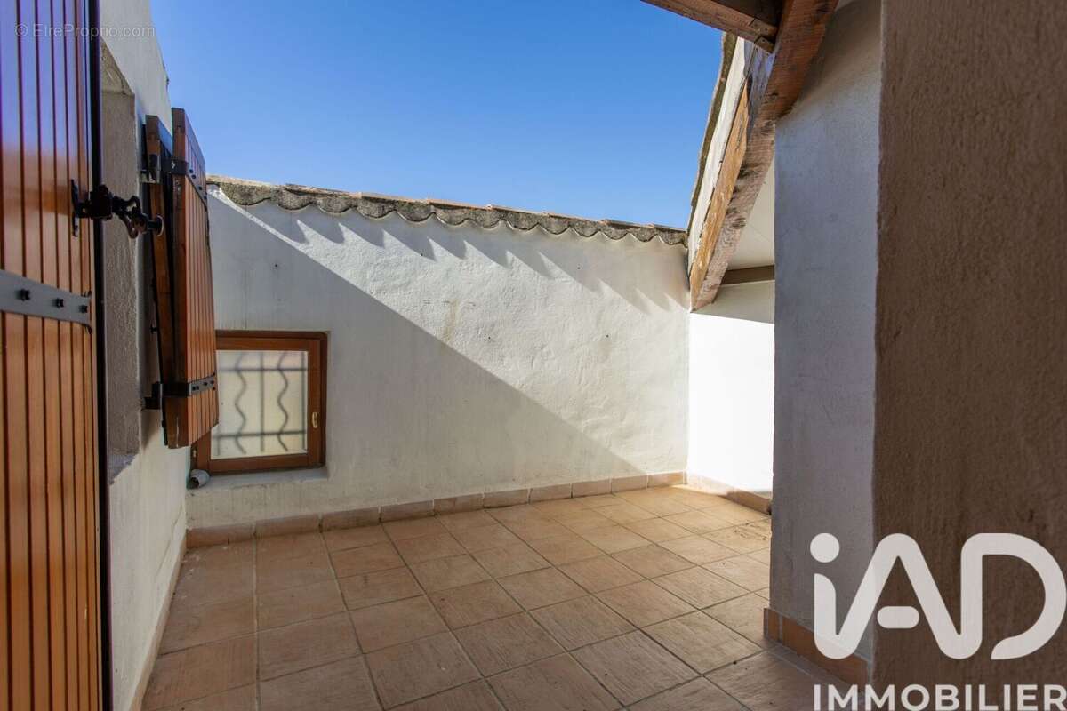 Photo 2 - Maison à ROCHEFORT-DU-GARD