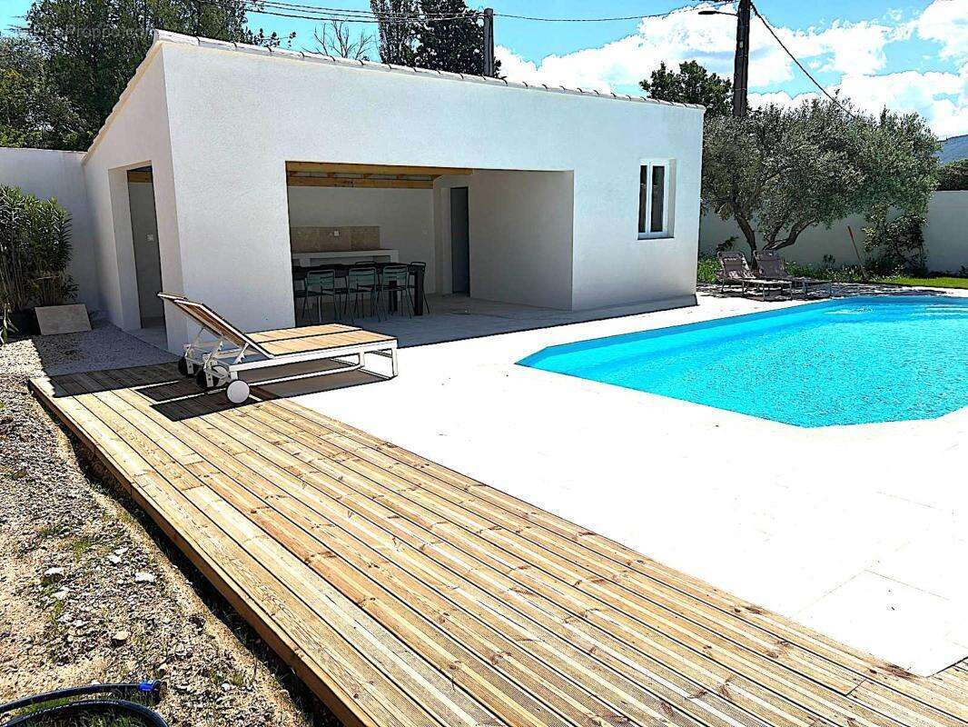 Maison à POURRIERES