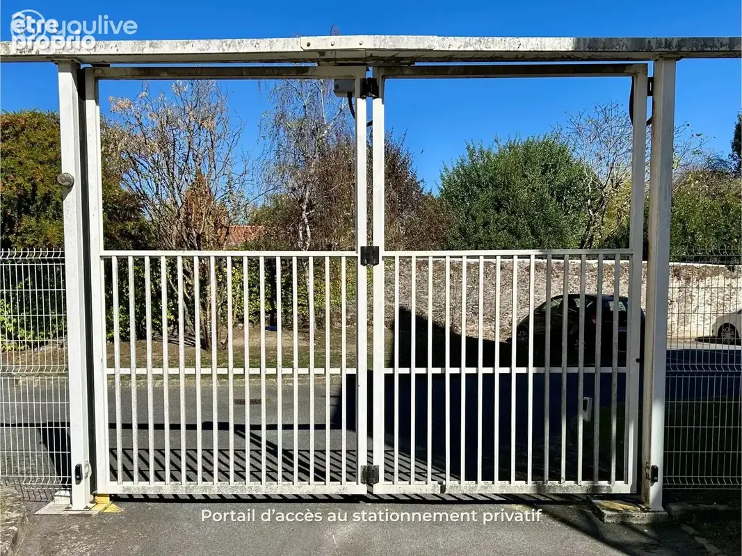 T4 dernier étage avec balcon et 2 stationnements - photo 9