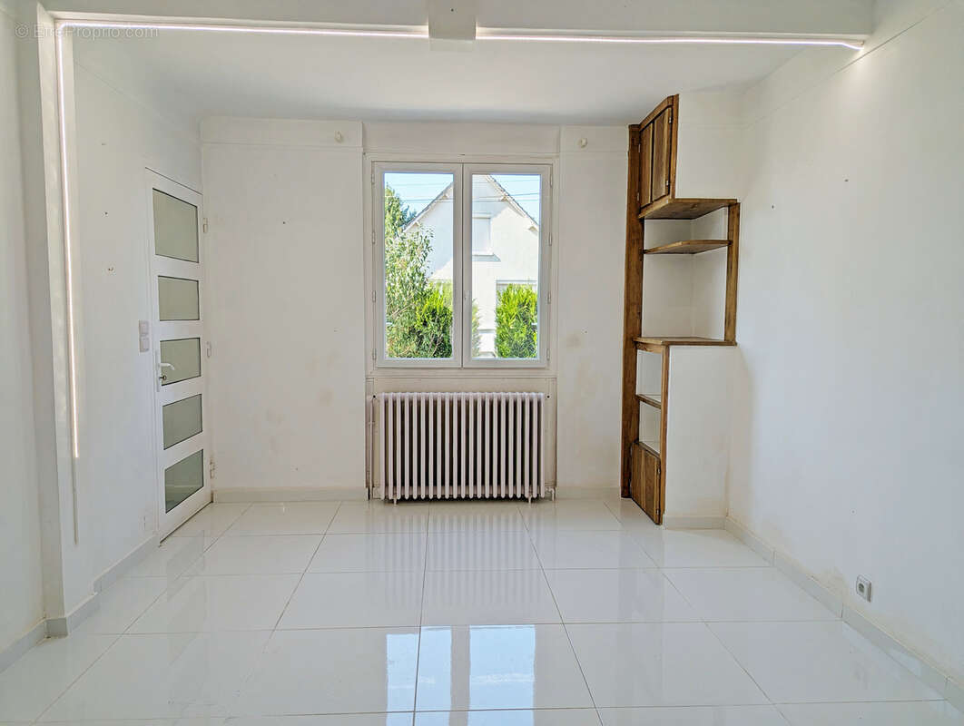 Maison familiale proche zone commerciale - photo 8