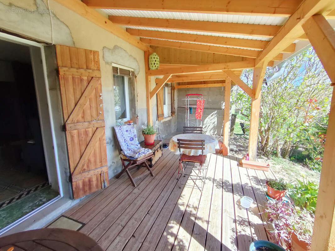 Maison à SAINT-LOUP