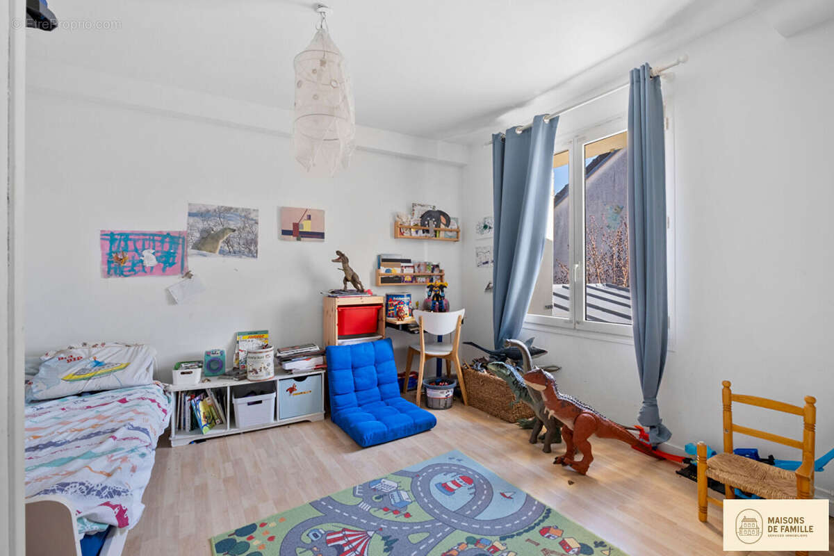 Maison à FONTENAY-LE-FLEURY