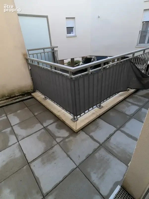 F2 dans residence de 2022 avec balcon / place de parking et ascenseur - photo 4