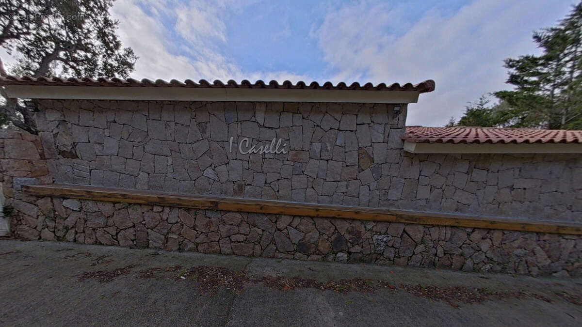 Appartement à OLMETO