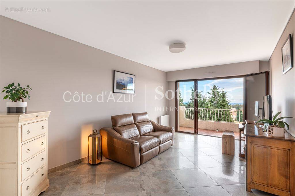Appartement à VENCE