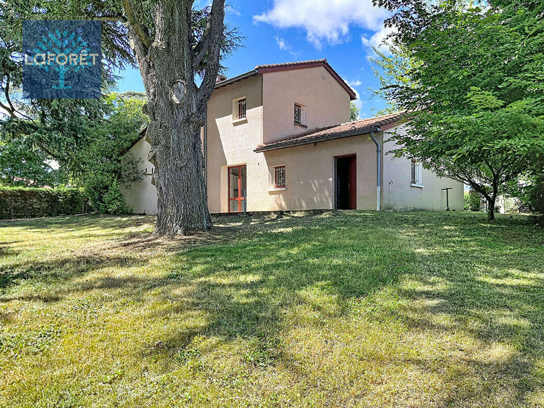 Maison à SAINT-GENIS-LAVAL