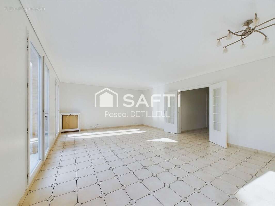 Photo 8 - Maison à GARCHES