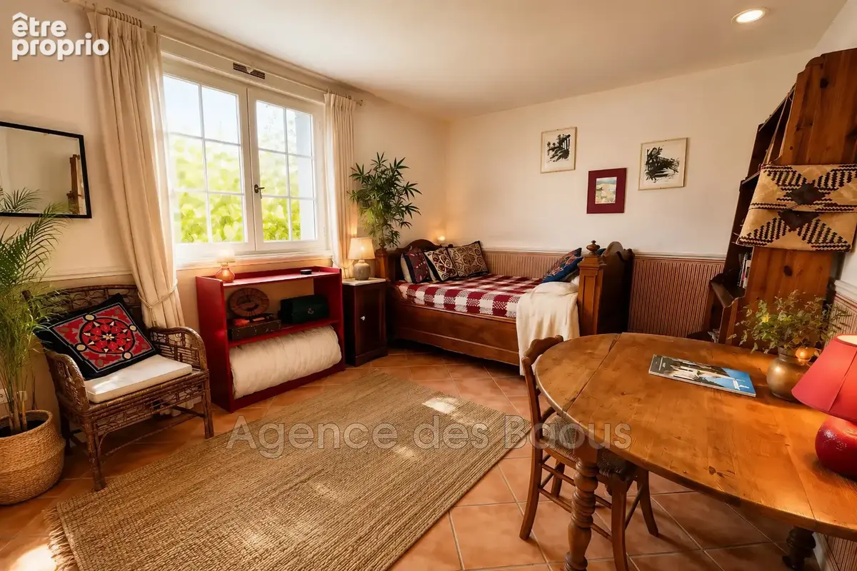 Maison 210 m² à Saint-Jeannet  - photo 9