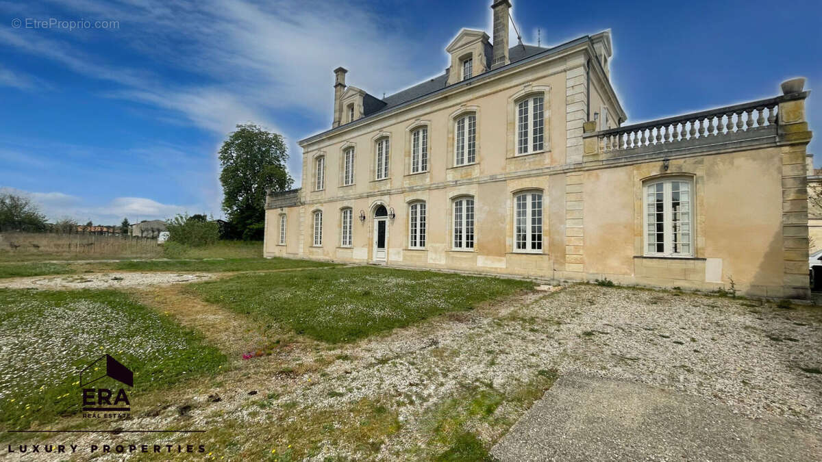 Maison à MOULIS-EN-MEDOC