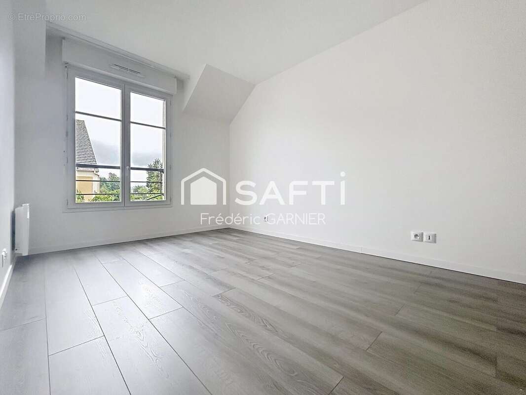 Photo 4 - Appartement à BRIE-COMTE-ROBERT