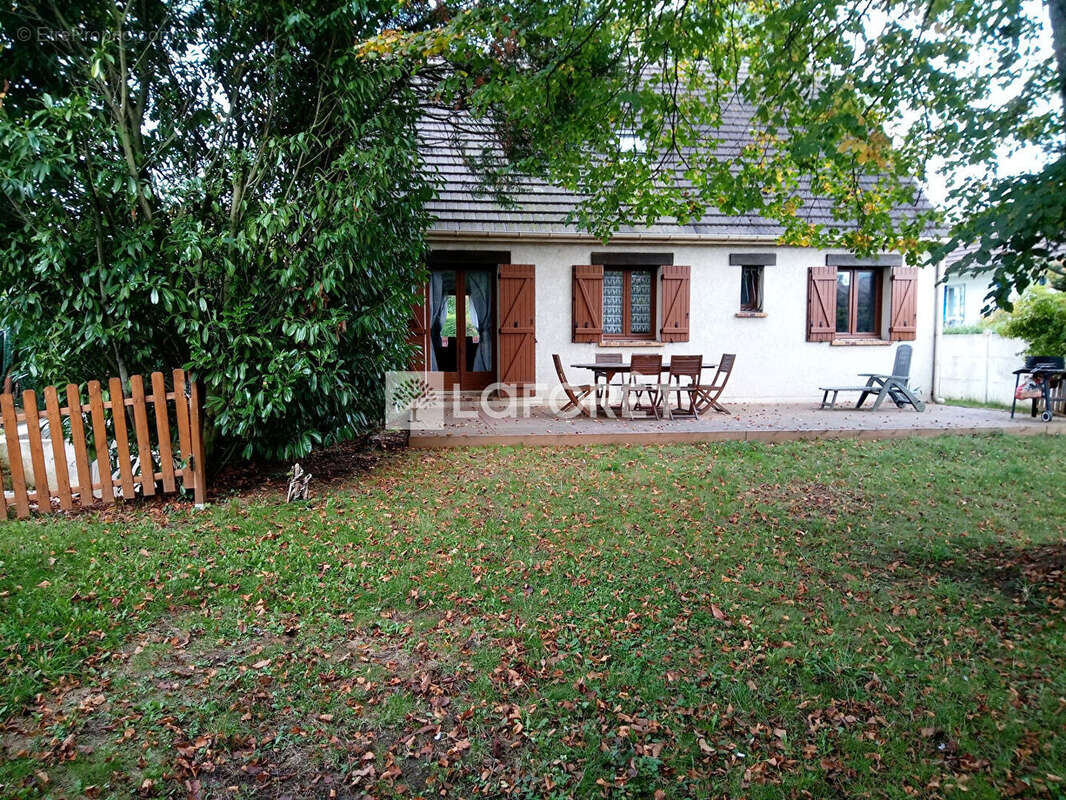 Maison à CHAUMONTEL