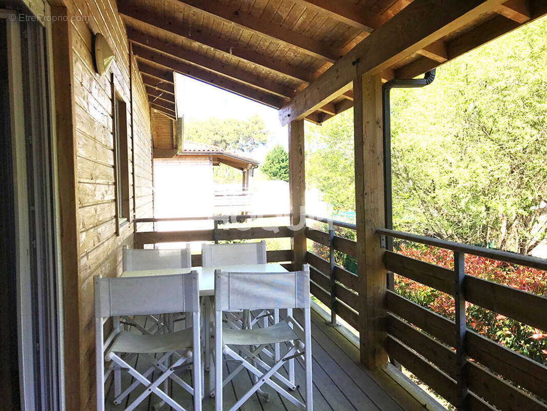 Appartement à PARENTIS-EN-BORN