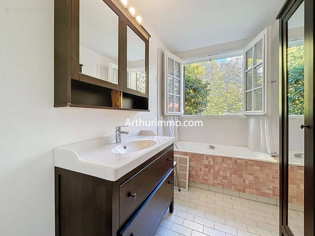 Maison à VILLECRESNES