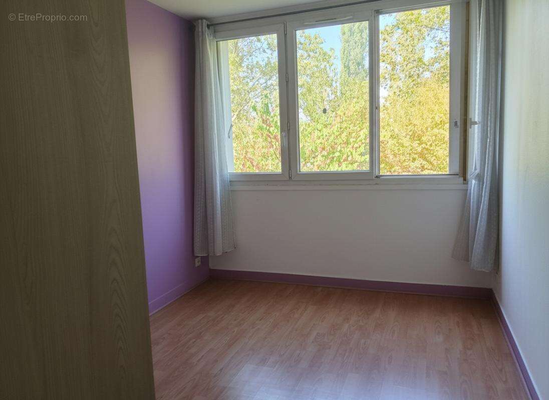 Appartement Villeneuve Saint Georges 3 pièces de 66 m2 + une cave en rez-de-chaussée - photo 7