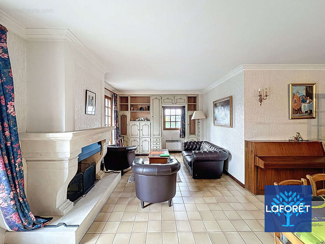 Maison à LA FERTE-ALAIS