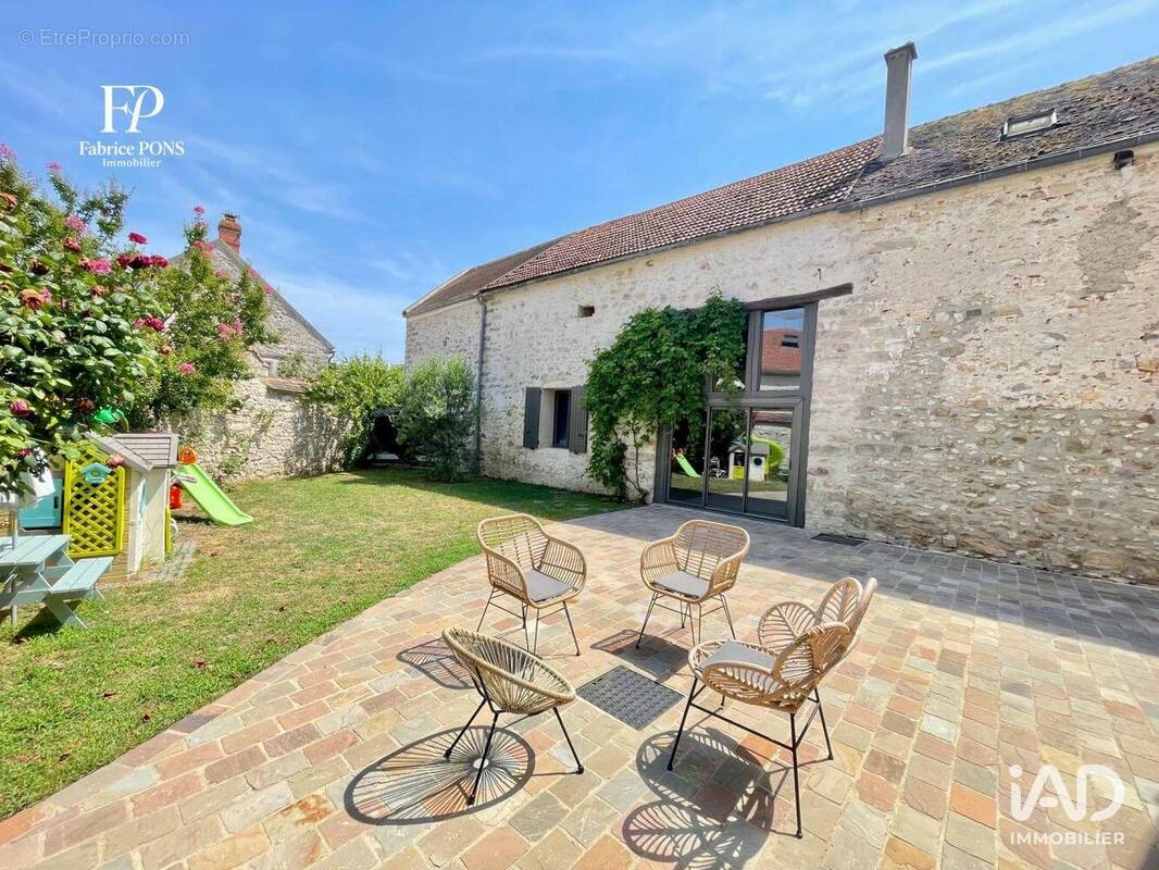 Photo 1 - Maison à MOIGNY-SUR-ECOLE