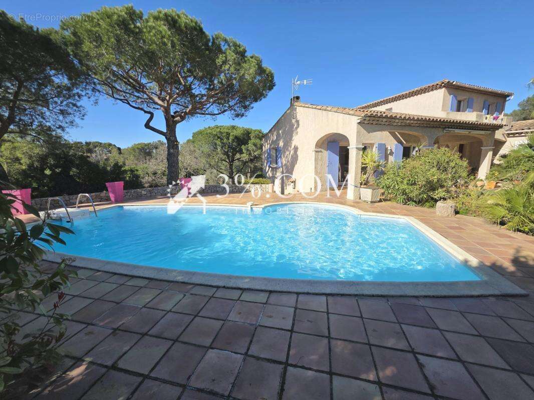 Maison à FREJUS