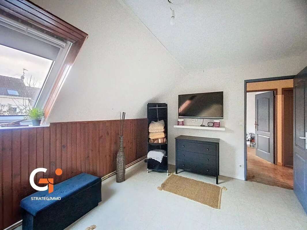 Maison à SAINT-ETIENNE-DU-ROUVRAY