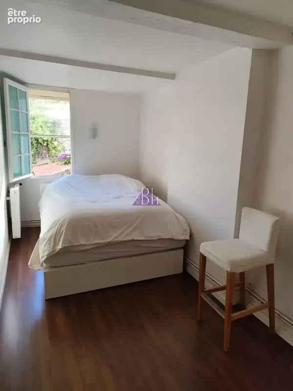 Appartement 3 pièces lumineux de 64 m2 en plein coeur de Hyères - photo 2