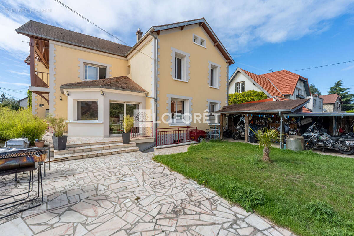 Maison à CONFLANS-SAINTE-HONORINE