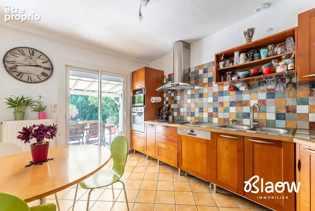 Maison 5 pièces 138 m² à vendre à Meyzieu (69330) - photo 7