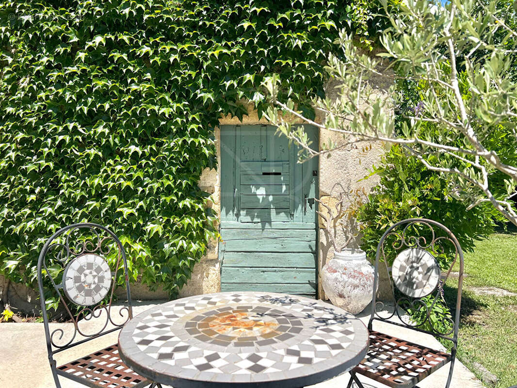 Maison à LAMOTHE-MONTRAVEL