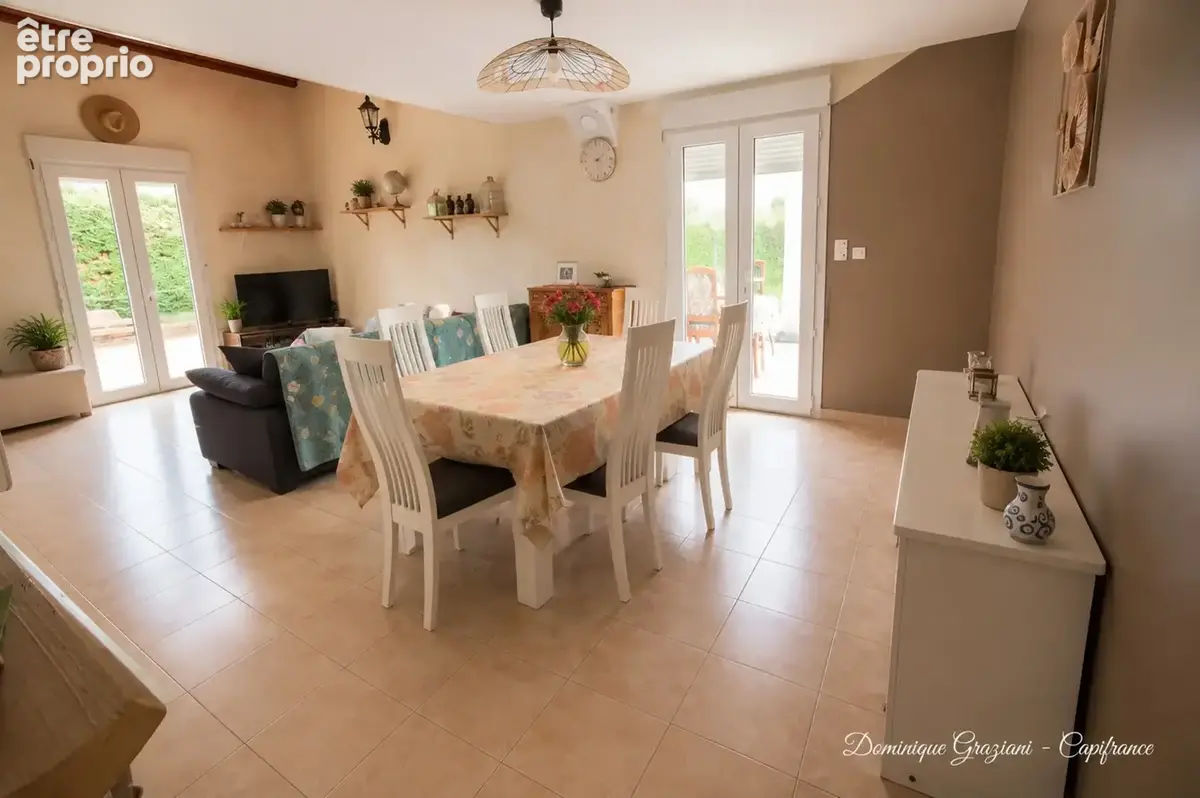 Maison familiale 140M2 ,4 Chambres ,terrain ,proche centre ville - photo 5