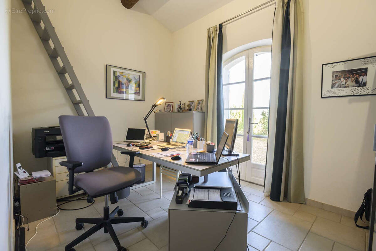 Maison à VAISON-LA-ROMAINE