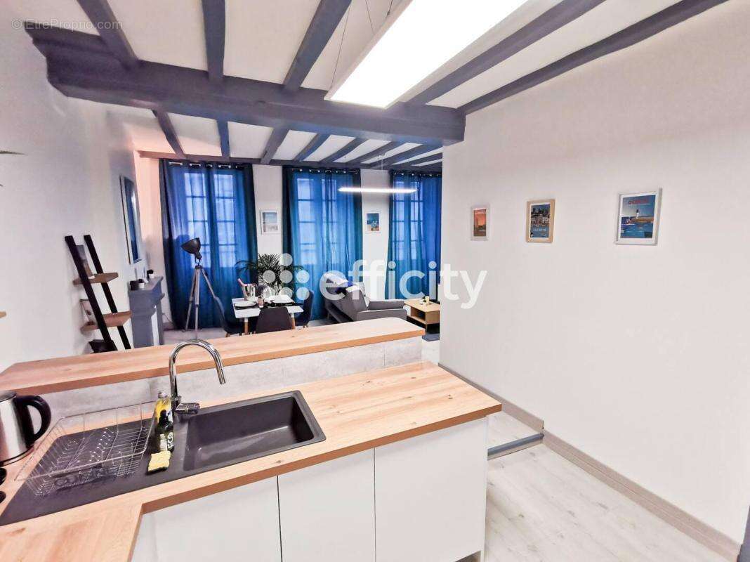 Appartement à SAINTES