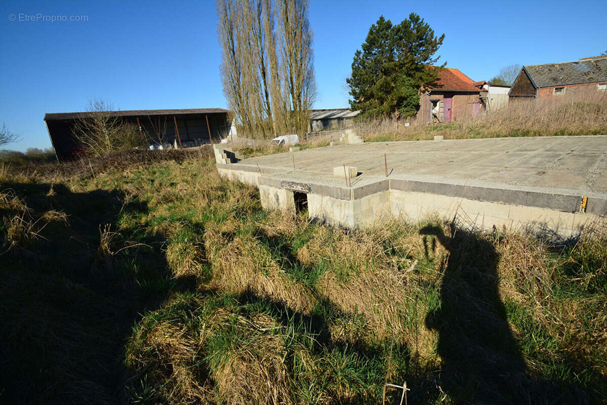 Terrain à BRANCOURT-LE-GRAND