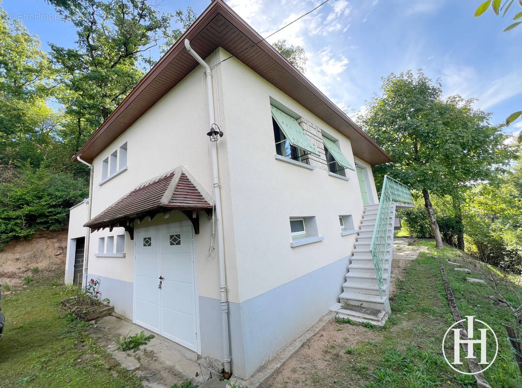 Maison à MEAULNE
