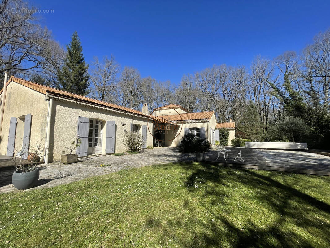 Maison à GARAT
